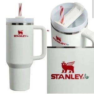 NIB Stanley Mistletoe Twist 40oz Limited Edition H2.0 Quencher Tumbler